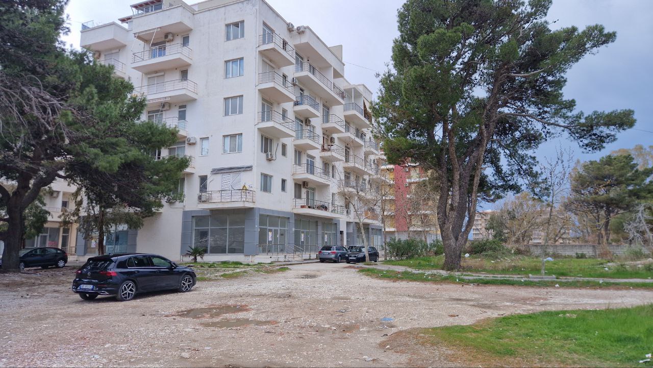 Vlorë penthouse building exterior on Lungomare promenade near Plazhi i Ri beach